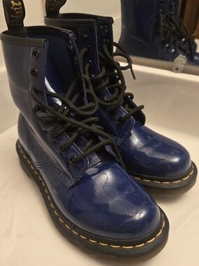 Doc Martens patent 1460 size 5